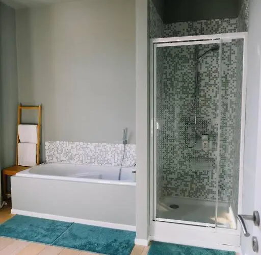 Gezellig & Ruim Rijhuis Met 3 Slaapkamers Dichtbij Дом отдыха